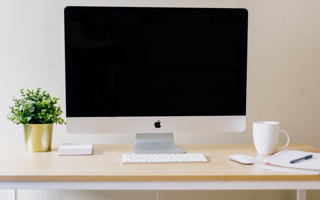 De belangrijkste punten om op te letten bij aanschaf van een bureau