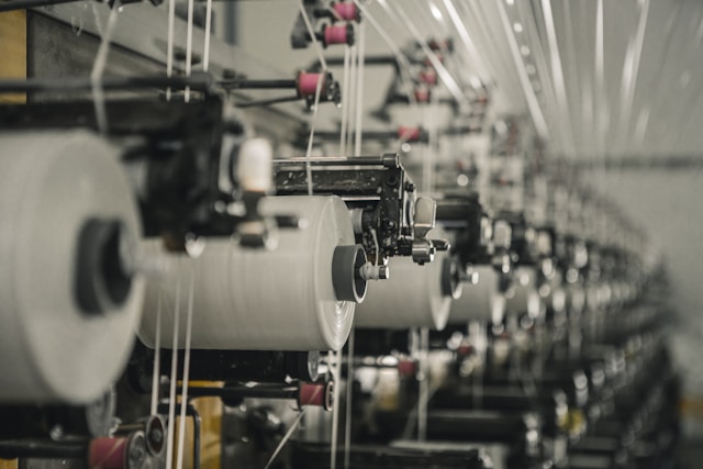 Innovaties in de textielproductie die de kledingindustrie vormgeven